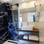 Hotell Saint Christophe 3*