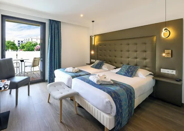 Saint Christophe Hotel 3*
