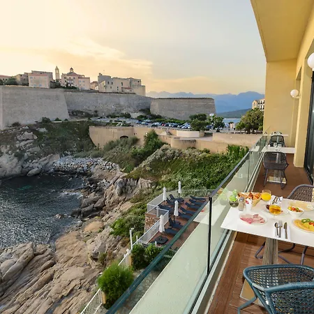Hotel Saint Christophe 3*