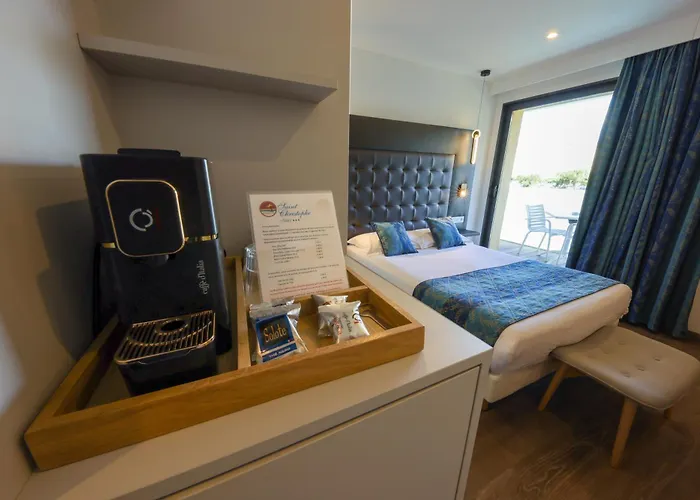 Hotell Saint Christophe 3*