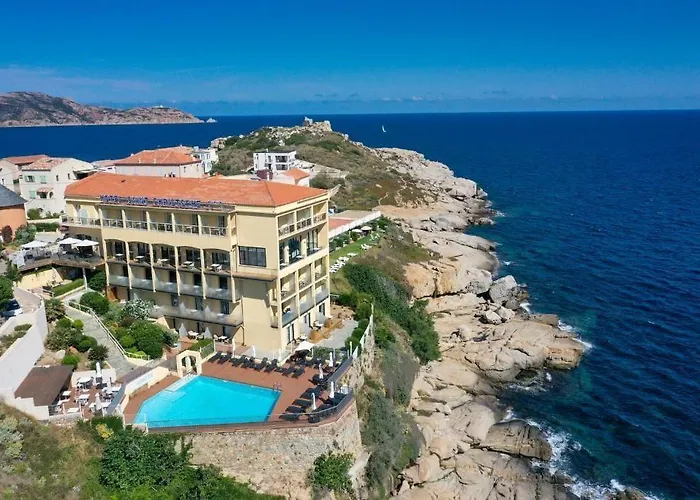 Saint Christophe Hotel 3*